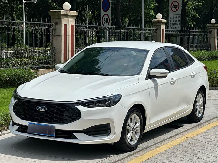 Ford Escort, 2022 — купить в Белгороде под ключ