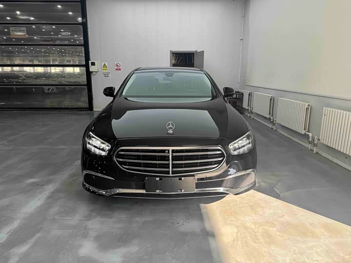 Mercedes-Benz E-Class, 2023 — фото 2 из 9