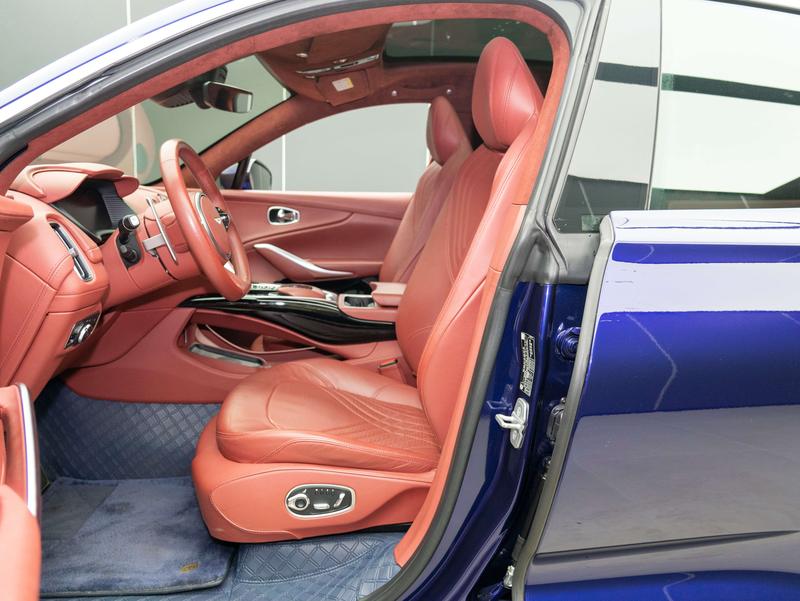 Aston Martin DBX, 2022 — фото 9 из 12