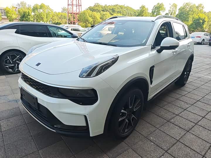 Lynk & Co 01, 2023 — купить в Орле под ключ