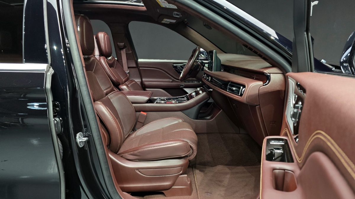 Lincoln Aviator, 2022 — фото 9 из 12