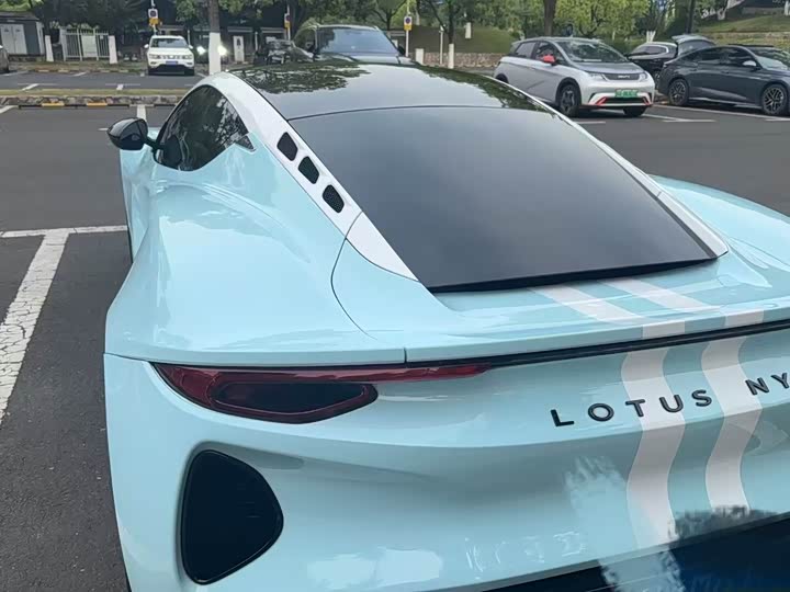 Lotus Emira, 2024 — фото 4 из 5