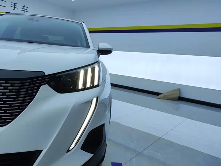Peugeot 2008, 2022 — фото 5 из 9