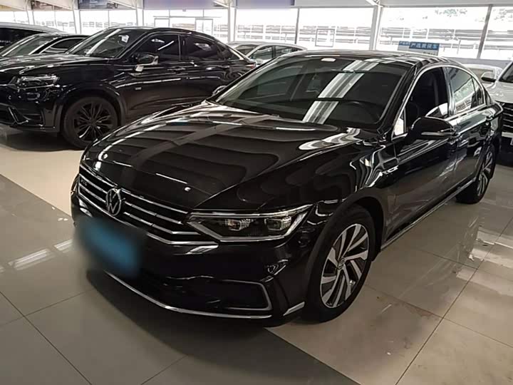 Volkswagen Magotan GTE Hybrid, 2022 — фото 2 из 9