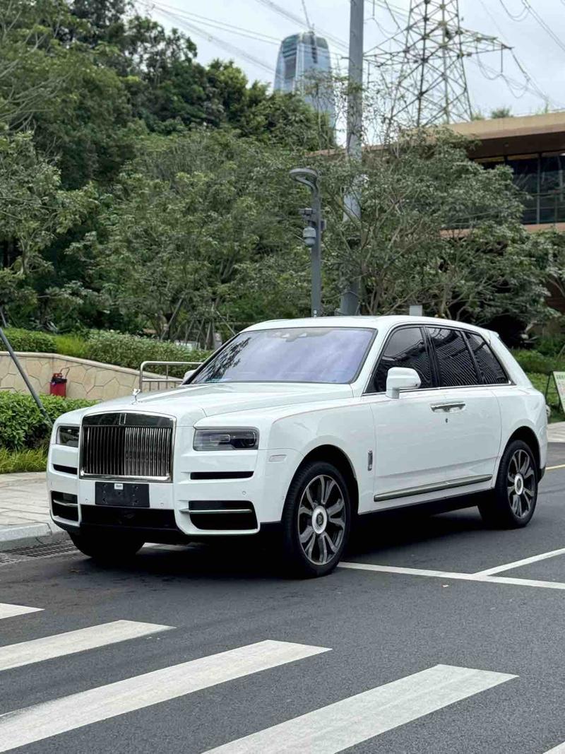 Rolls-Royce Cullinan, 2023 — купить в Уфе под ключ
