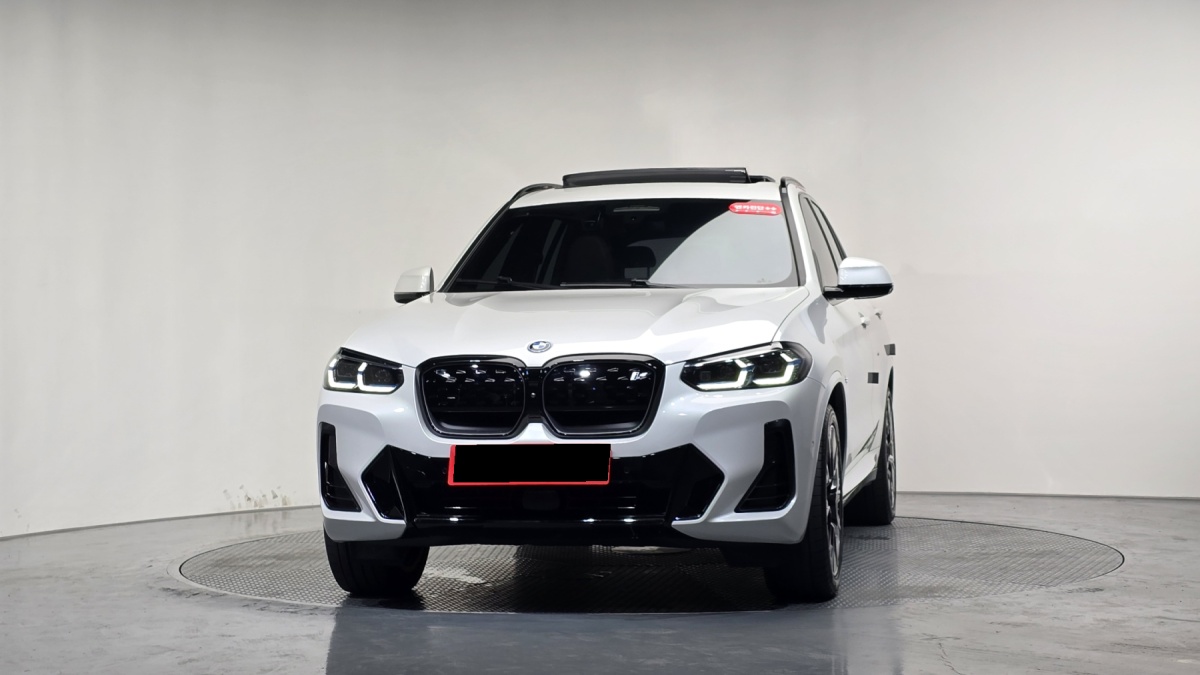BMW iX3, 2023 — фото 3 из 12
