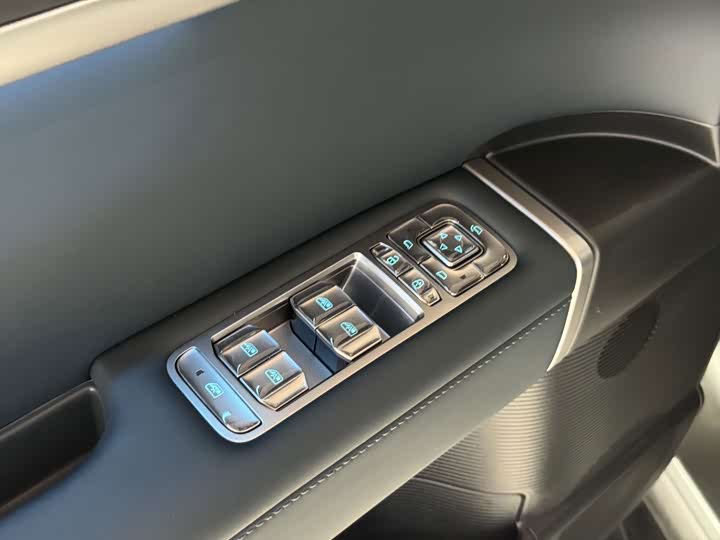 BYD FangChengBao Titanium 7 (Tai 7), 2025 — фото 5 из 9
