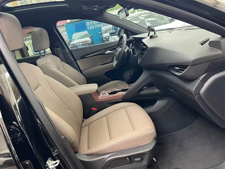 Buick Envision Plus, 2023 — фото 7 из 9