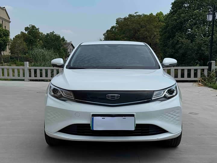 Geely Emgrand Hybrid/EV, 2024 — фото 2 из 9