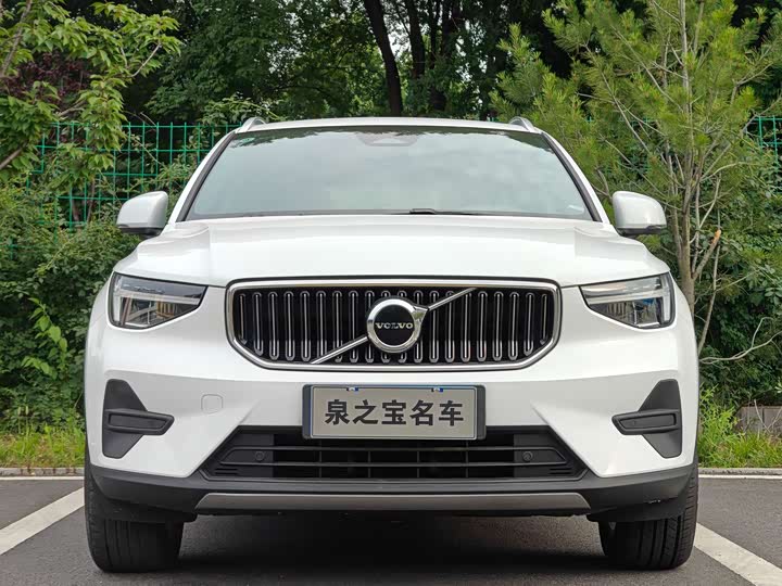 Volvo XC40, 2022 — фото 3 из 9