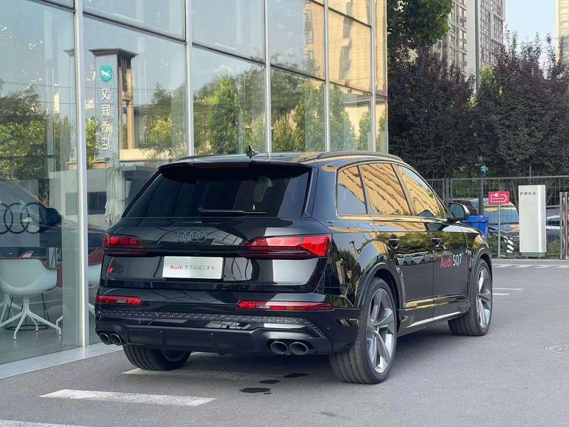 Audi SQ7, 2025 — фото 5 из 10