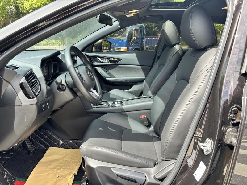 Mazda CX-4, 2023 — фото 10 из 12