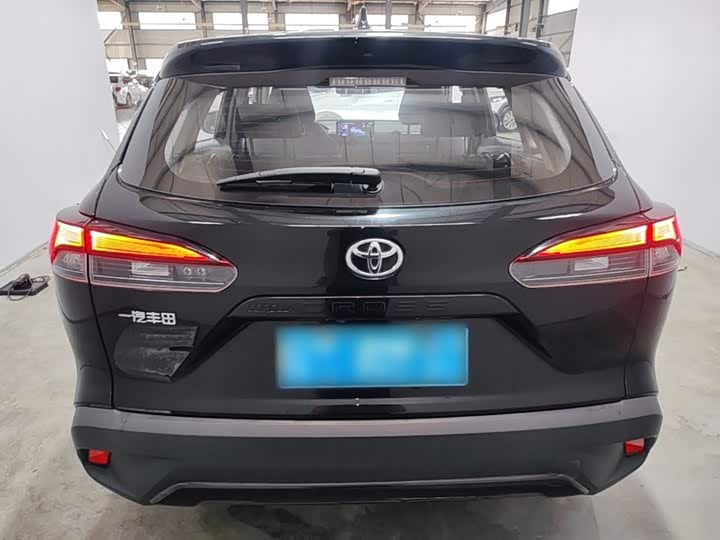 Toyota Corolla Cross, 2023 — фото 4 из 9