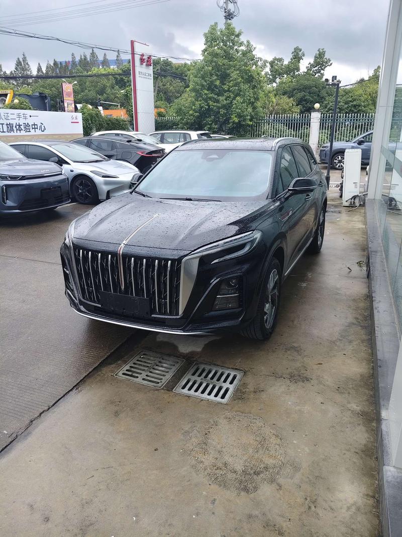 Hongqi HS3 Hybrid, 2026 — купить в Ульяновске под ключ