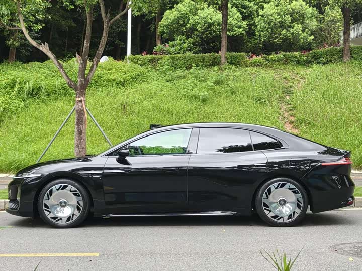 GAC Hyptec A8, 2025 — фото 3 из 9