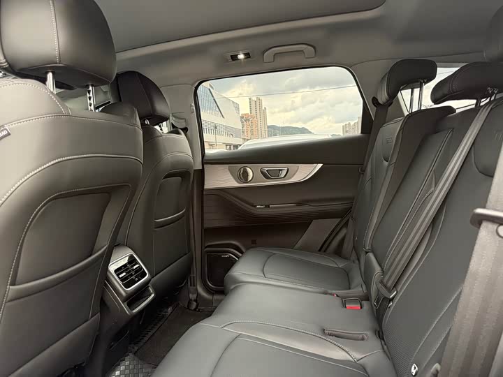 Chery Tiggo 8 Pro, 2025 — фото 5 из 9