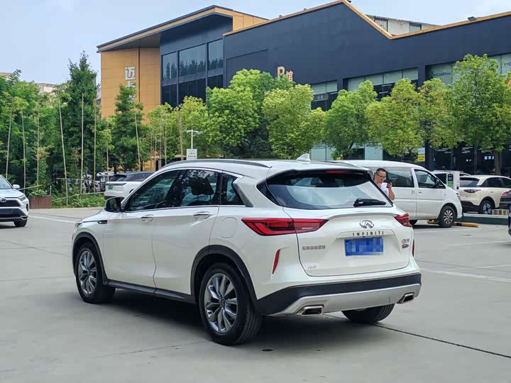 Infiniti QX50, 2022 — фото 9 из 9