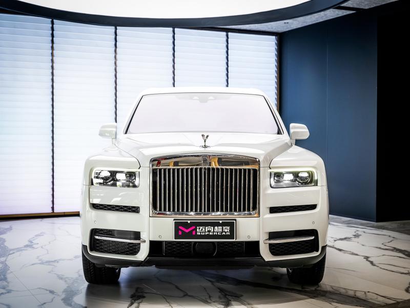 Rolls-Royce Cullinan, 2024 — фото 2 из 12