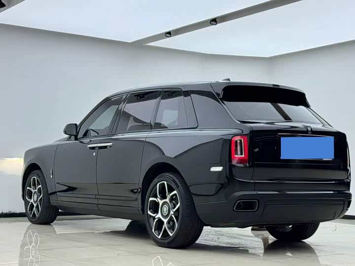 Rolls-Royce Cullinan, 2023 — фото 9 из 9