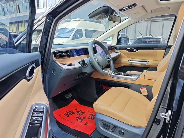 GAC Trumpchi E8, 2024 — фото 7 из 9