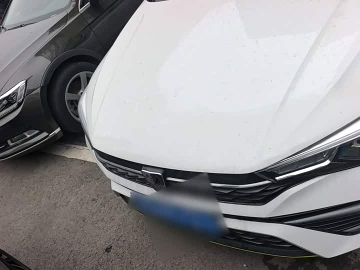 Roewe i5, 2023 — фото 3 из 9