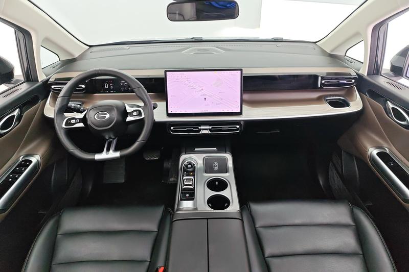 GAC Trumpchi E8, 2025 — фото 8 из 12
