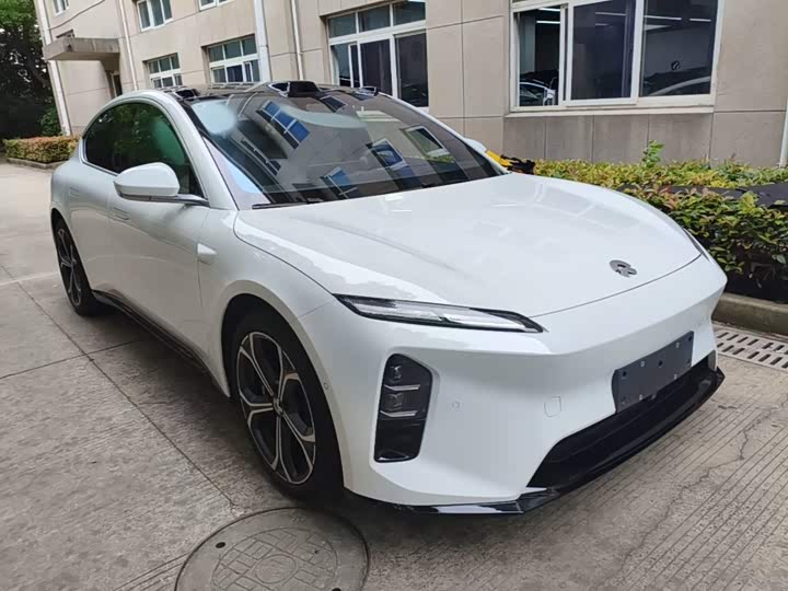 Nio ET5, 2025 — фото 4 из 9