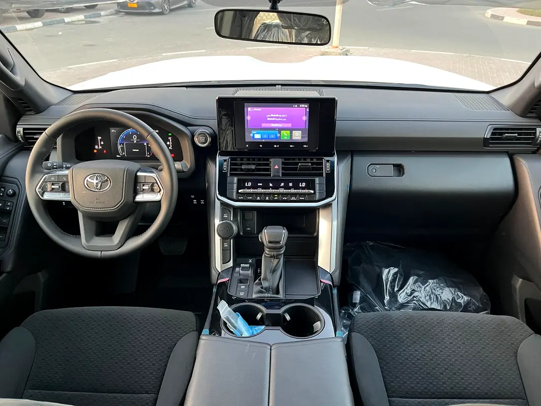 Toyota Land Cruiser, 2026 — фото 7 из 10
