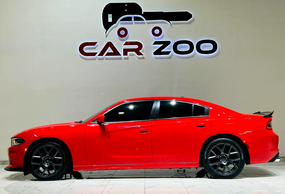 Dodge Charger, 2022 — фото 2 из 10