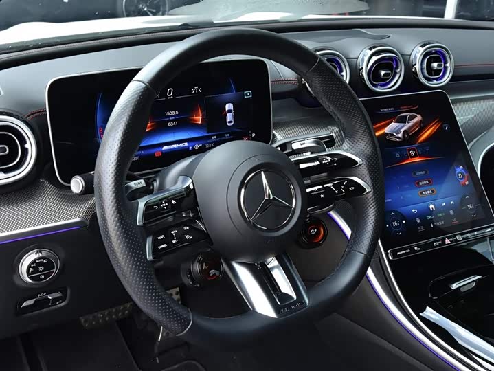 Mercedes-Benz C-Class AMG, 2025 — фото 8 из 9