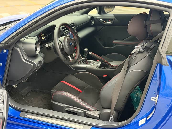 Subaru BRZ, 2023 — фото 4 из 9