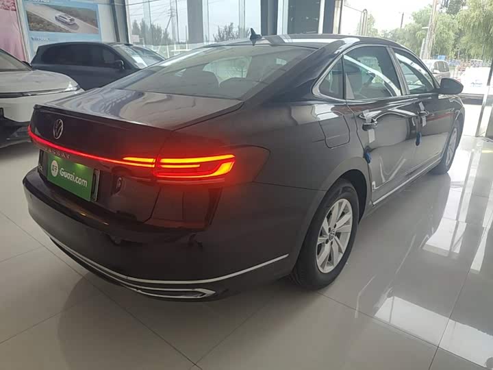 Volkswagen Passat Hybrid, 2025 — фото 7 из 9