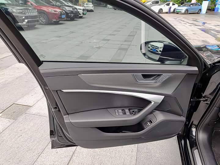 Audi A6L, 2023 — фото 6 из 9