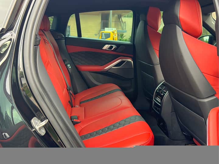 BMW X6 M, 2022 — фото 8 из 9