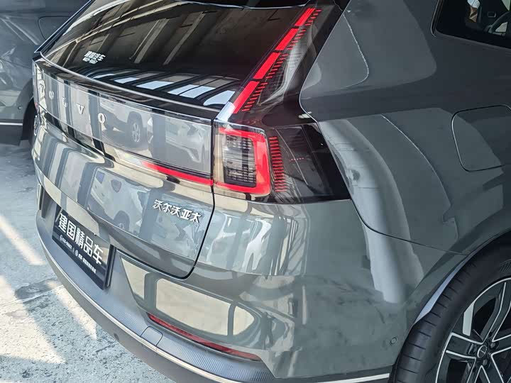 Volvo XC70 Hybrid, 2025 — фото 8 из 9