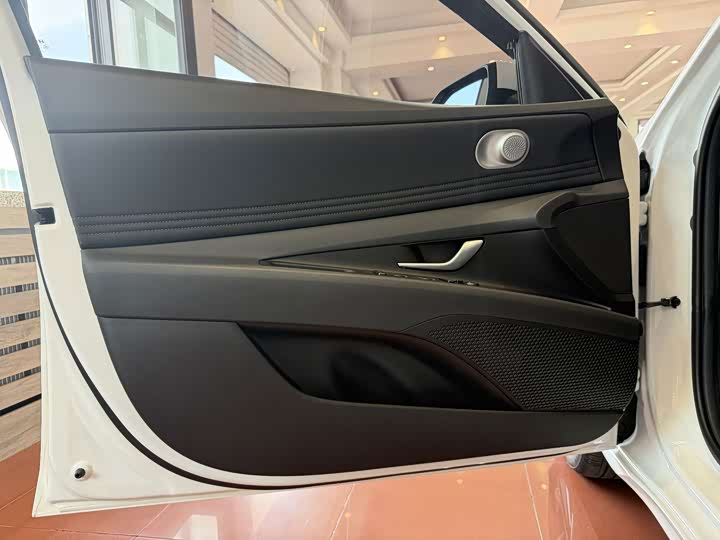 Hyundai Elantra N line, 2023 — фото 4 из 9