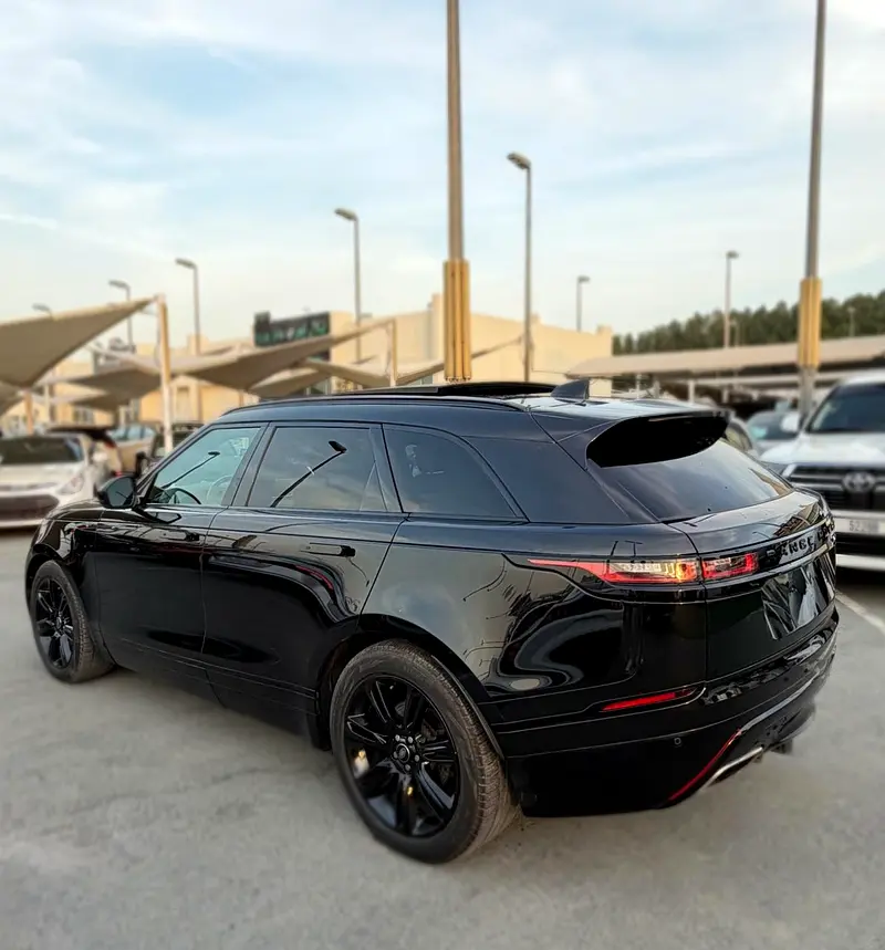 Land Rover Range Rover Velar, 2023 — фото 4 из 10
