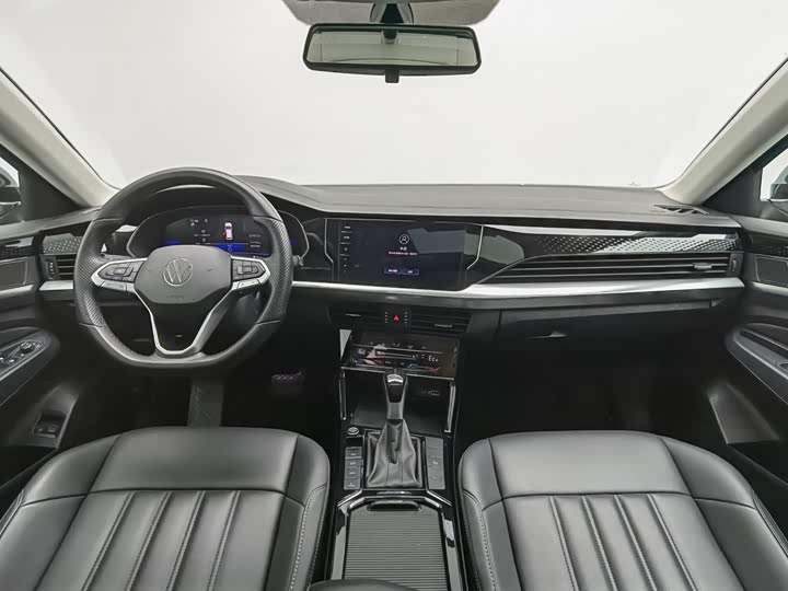 Volkswagen Passat Hybrid, 2023 — фото 5 из 9