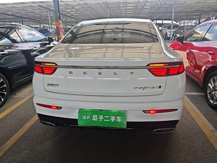 Geely Preface, 2023 — фото 6 из 9