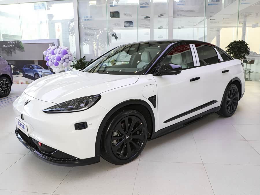 BAIC Arcfox Alpha S6, 2026 — купить в Тольятти под ключ