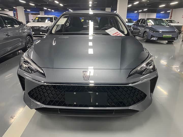 Roewe i5, 2022 — фото 2 из 9