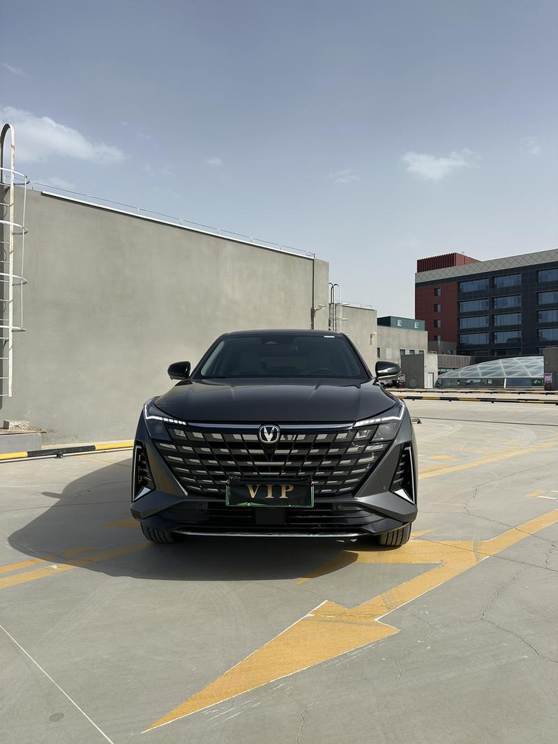 Changan UNI-Z Hybrid, 2024 — фото 2 из 9