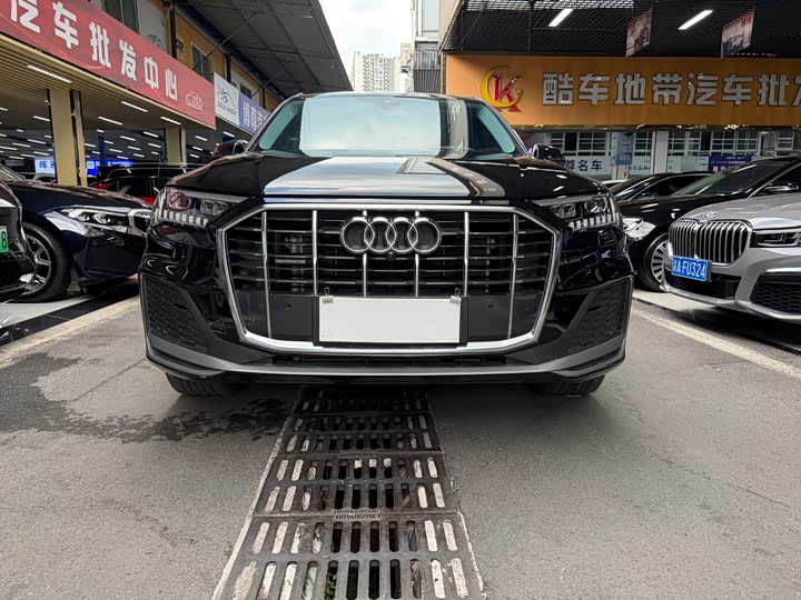Audi Q7, 2024 — фото 2 из 9