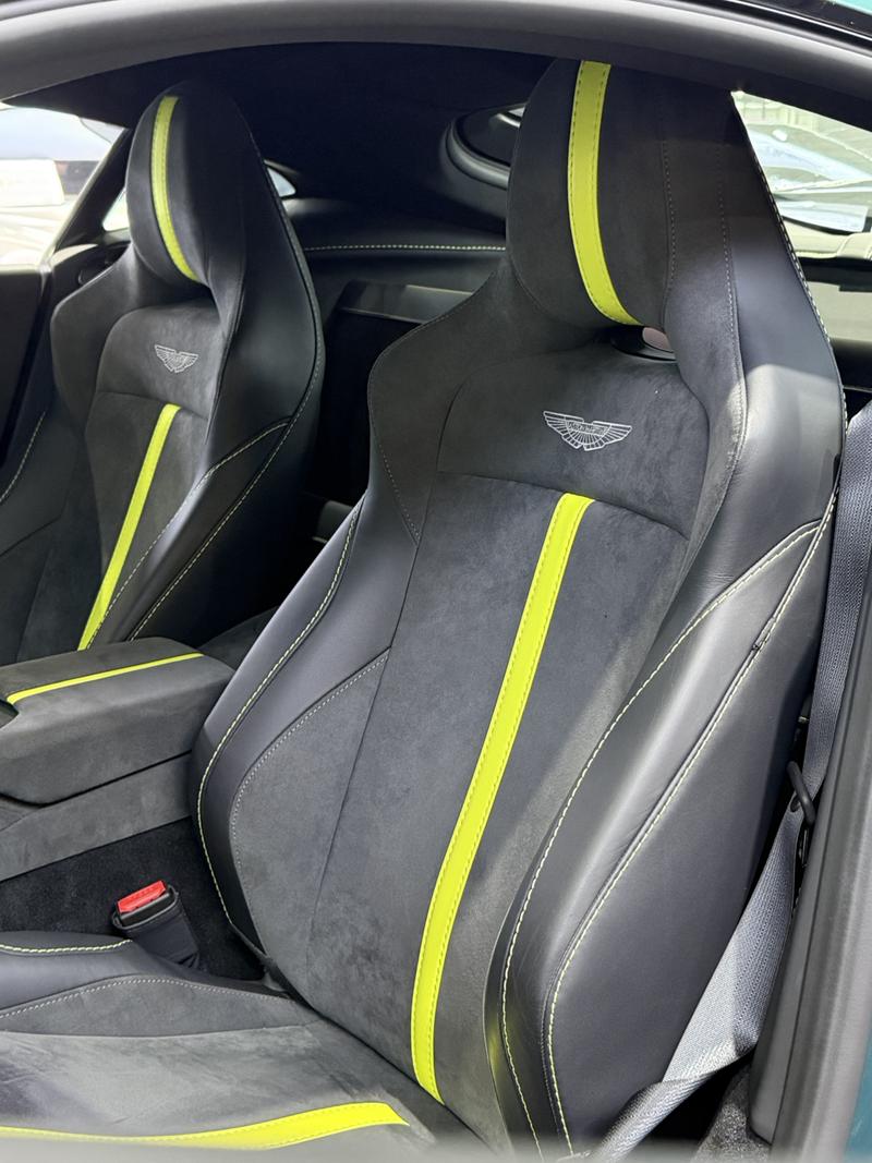 Aston Martin V8 Vantage, 2022 — фото 6 из 7