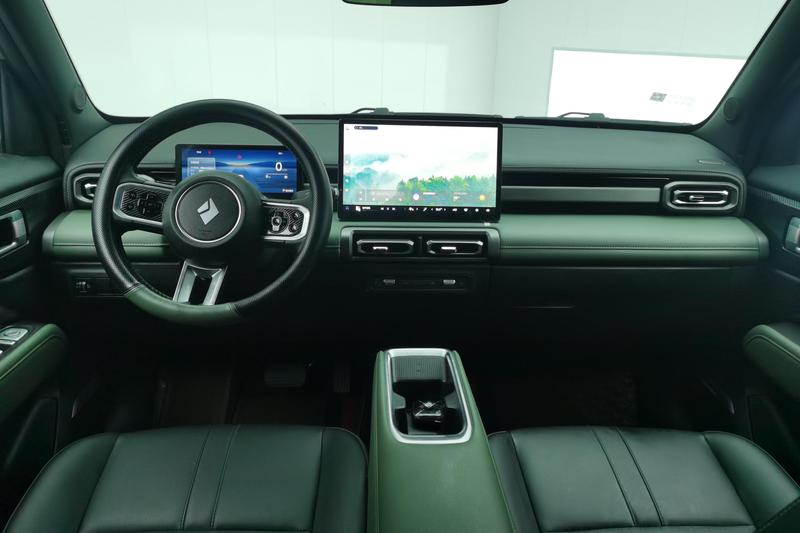 Baojun Yep Plus, 2025 — фото 10 из 12
