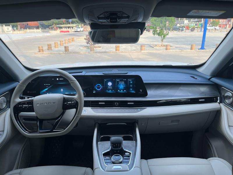 Chery Tiggo 8 Pro Hybrid, 2022 — фото 7 из 11