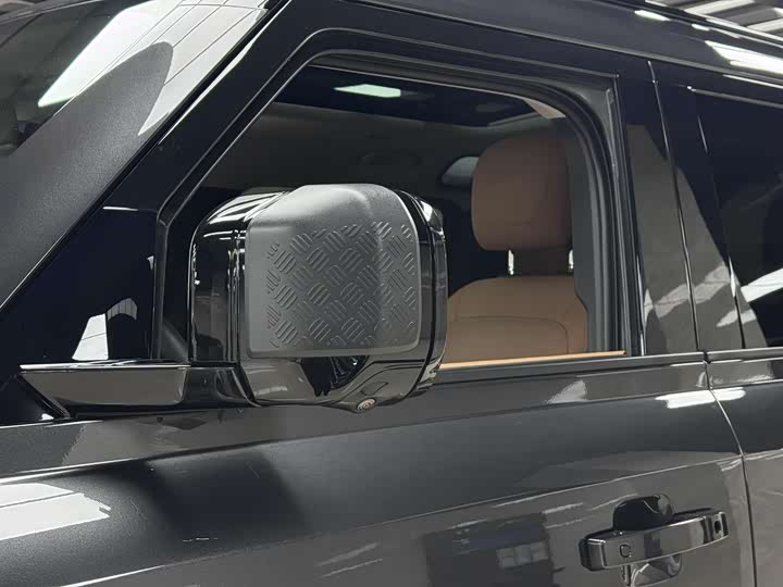 Land Rover Defender, 2022 — фото 5 из 9
