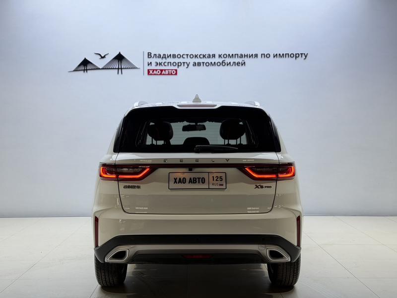Geely Vision X6, 2023 — фото 5 из 12