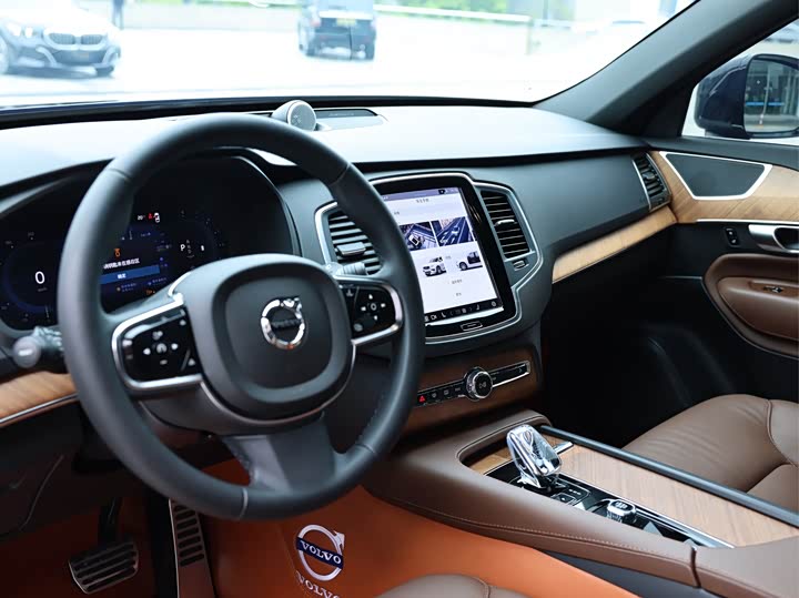 Volvo XC90, 2023 — фото 8 из 9