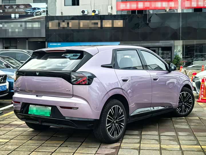 BAIC Arcfox T1, 2025 — фото 9 из 9